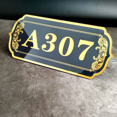 Placas de latón